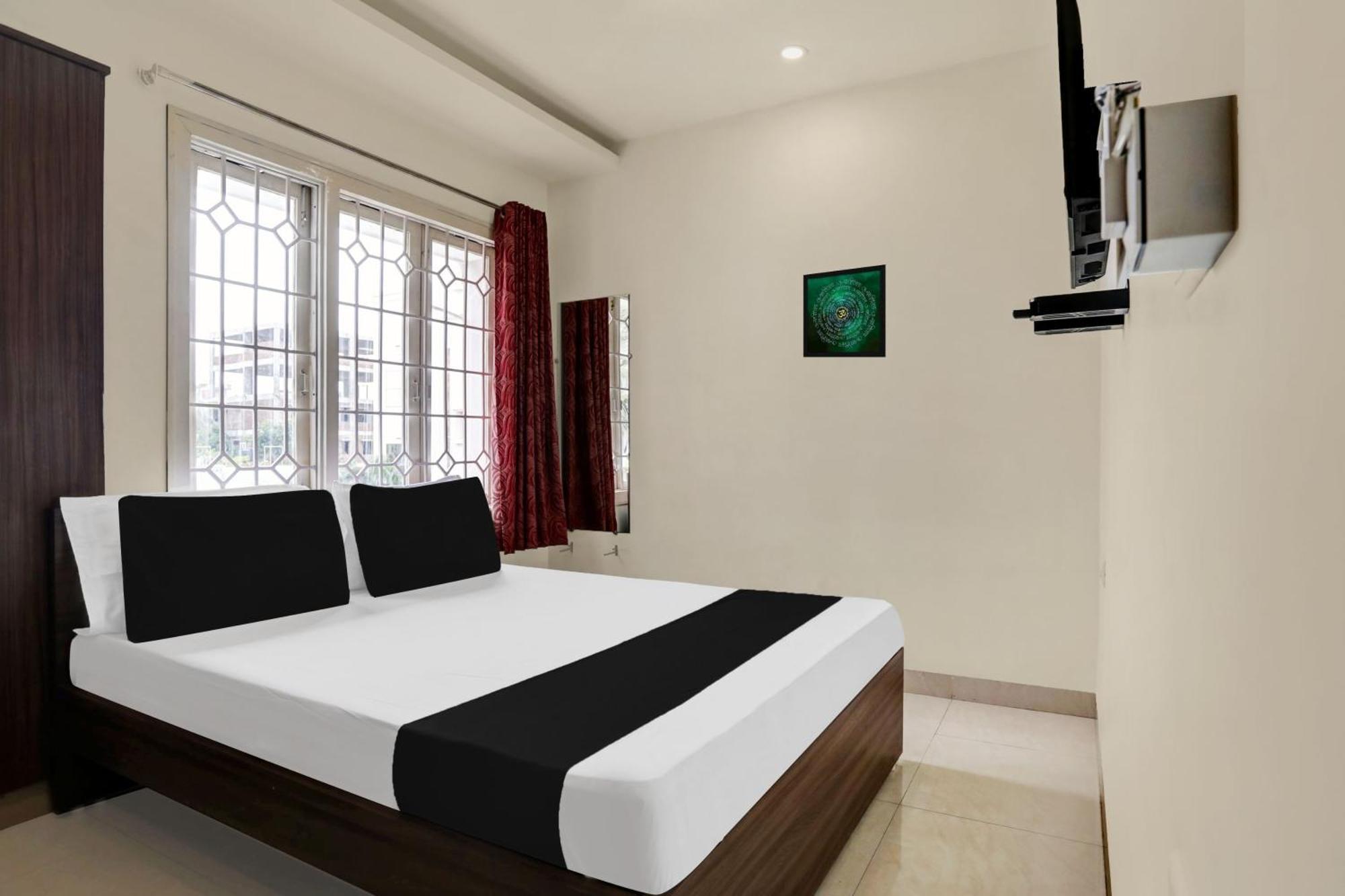 Super Hotel O Ashok Nagar Near Jntu College Kākināda Exterior foto